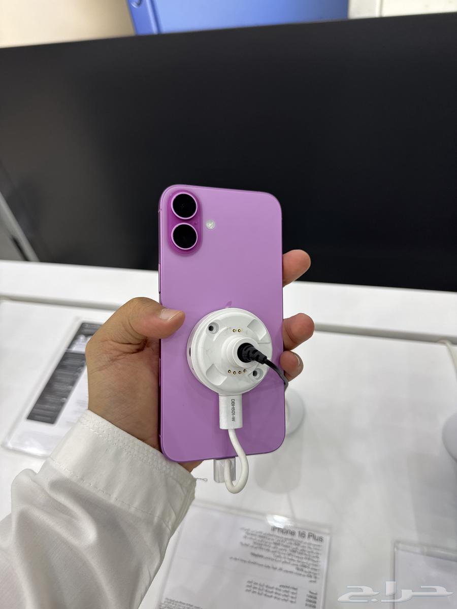 Almost New iPhones 16 for Apple Tables64388371575938113