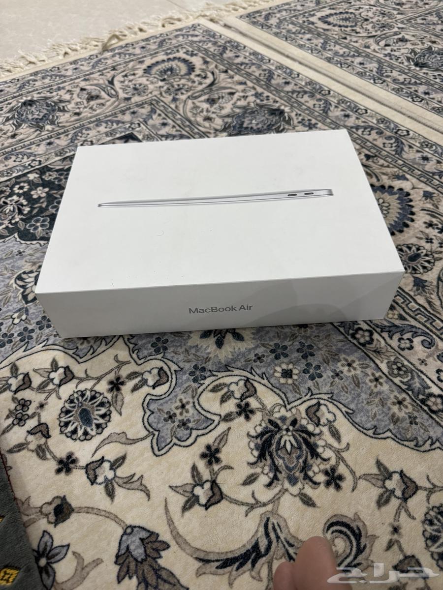 ماك بك اير شاشة 13.30 بوصه ذاكرة 512 شبه جديد64378091040643111