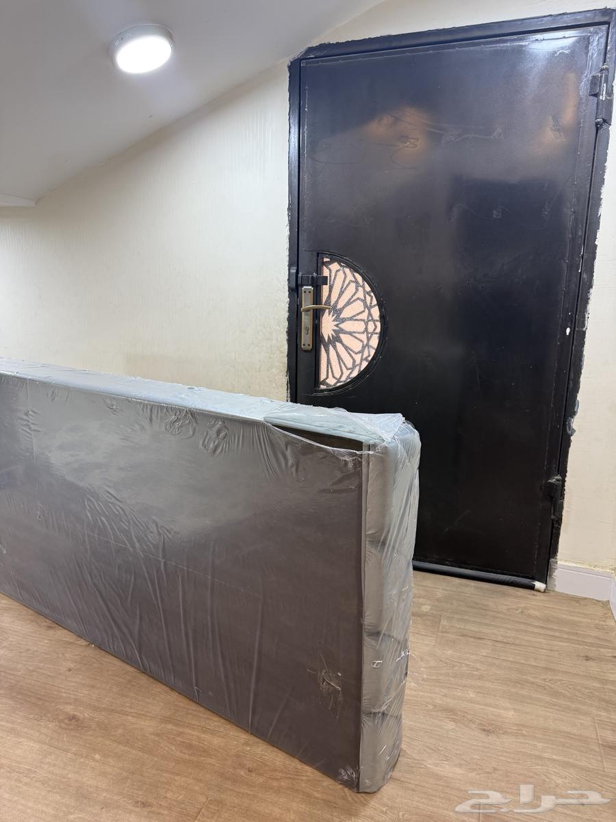 Neat and mattress64384217774595111