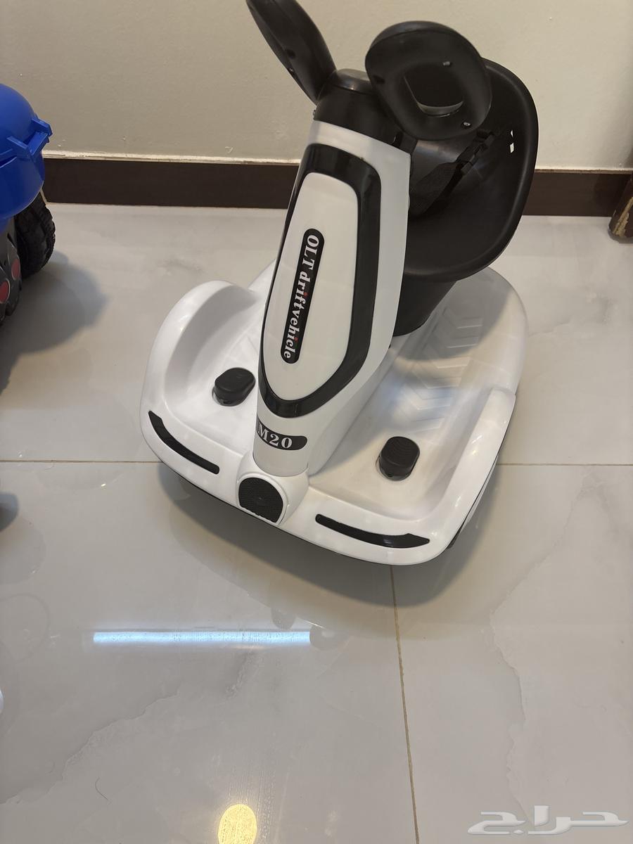 سيارة اطفال تعمل على شحن كهرباي للبيع64385817496451110