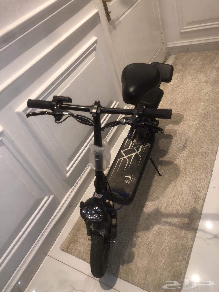 سكوتر للبيع مستخدم نظيف64383414457730111