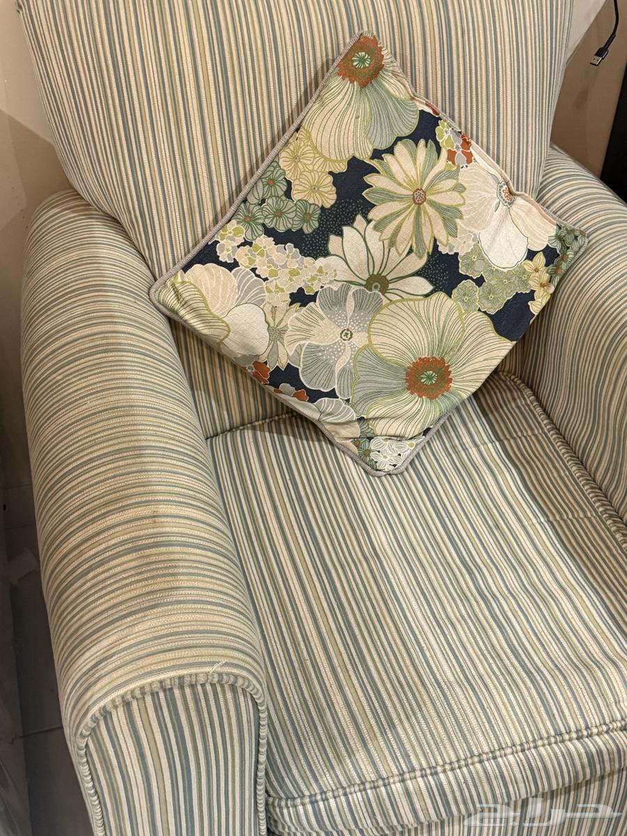 كنب مستخدم للبيع64378061767042114