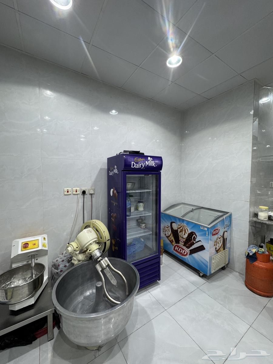 مطعم جاهز للايجار63614082202371112