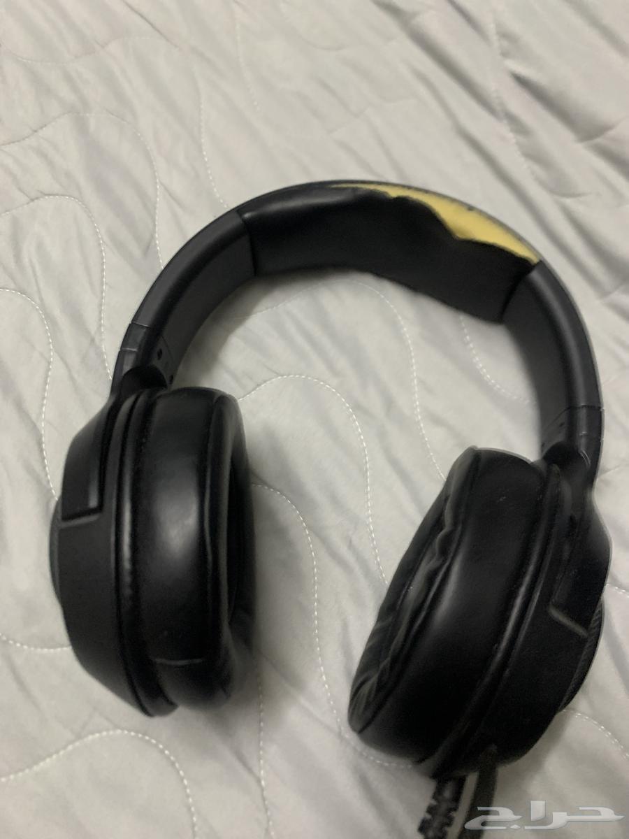 سماعه نضيفه جدا بس مقطوعه ولقطع ما يضر وسلك طويل على السوم64383608839170110