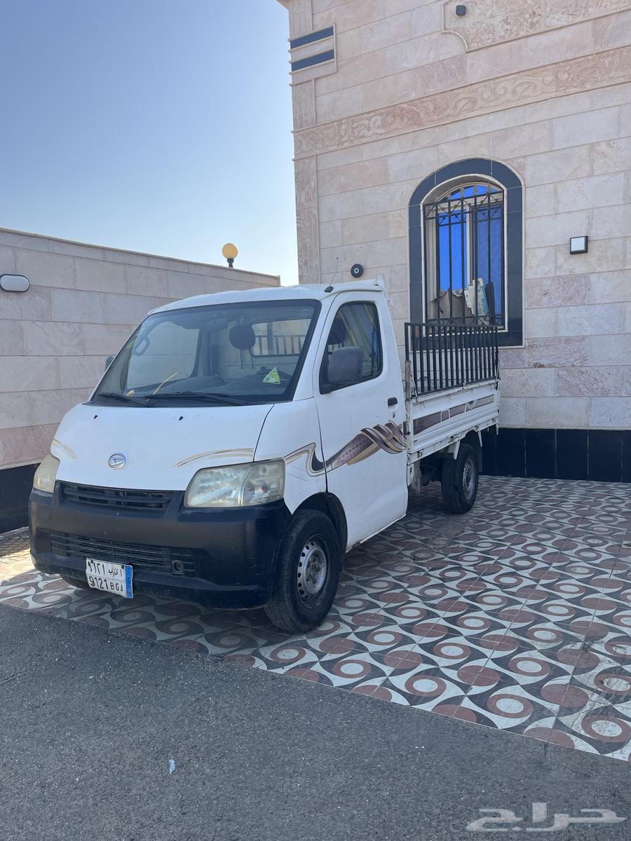 عدد اثنين دباب دايهاتسو 2011 للإيجار الشهري64538063725697110