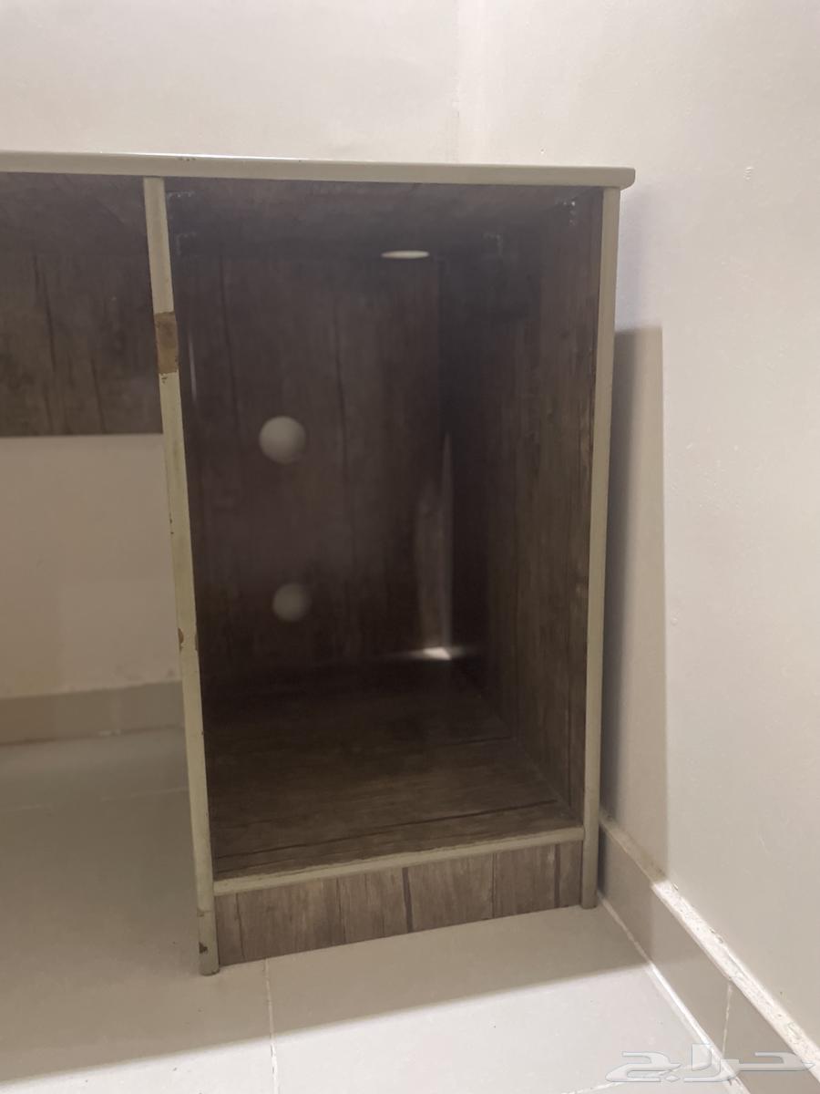 طاوله للبيع مستعمل نظيف64378266604675110