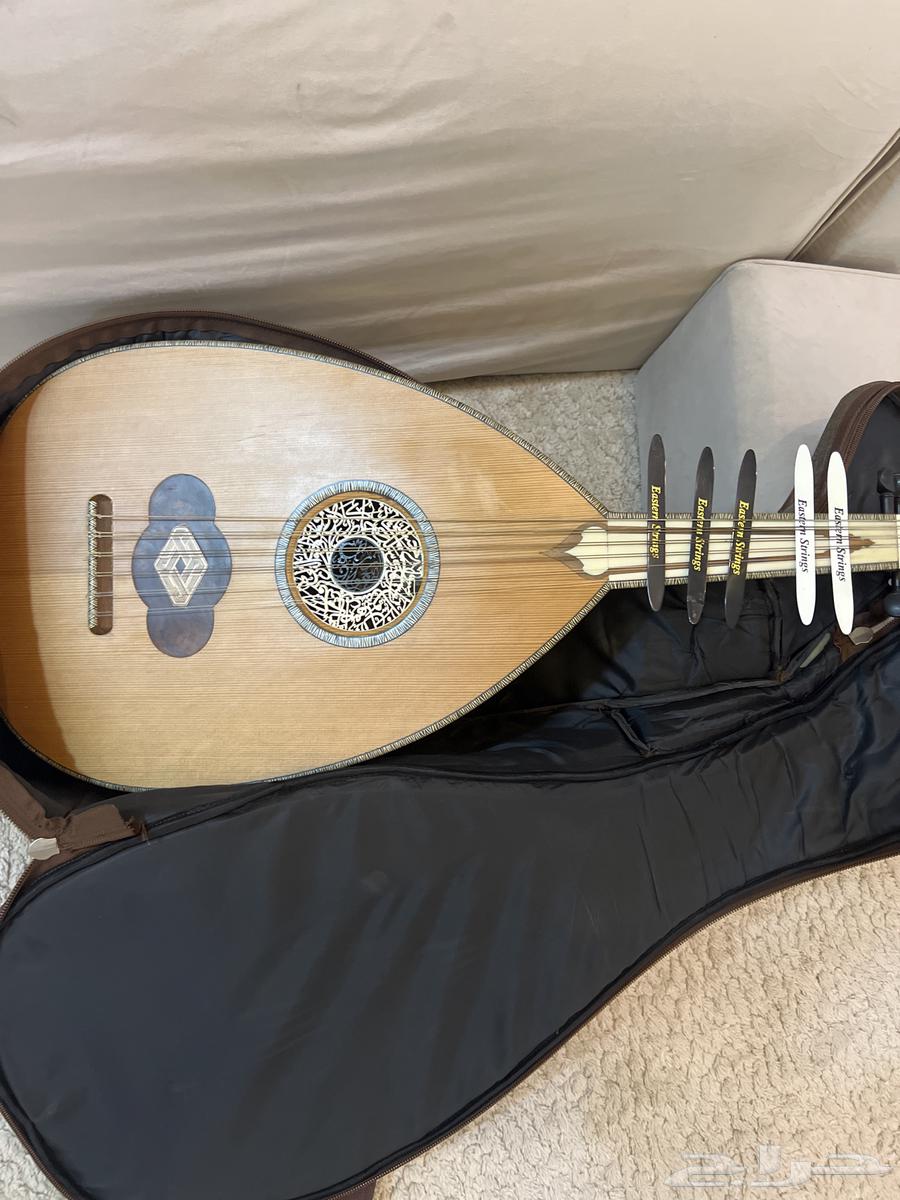 عود زرياب اصلي واستعمال جدا  نظيف64386613175682113