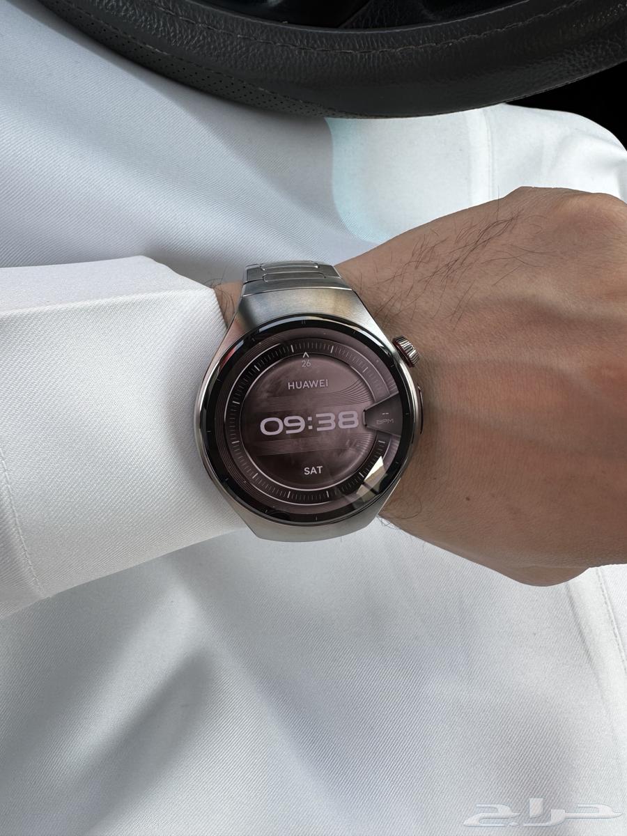 ساعة هواوي 5 مقاس 46 من stc64381095646851111