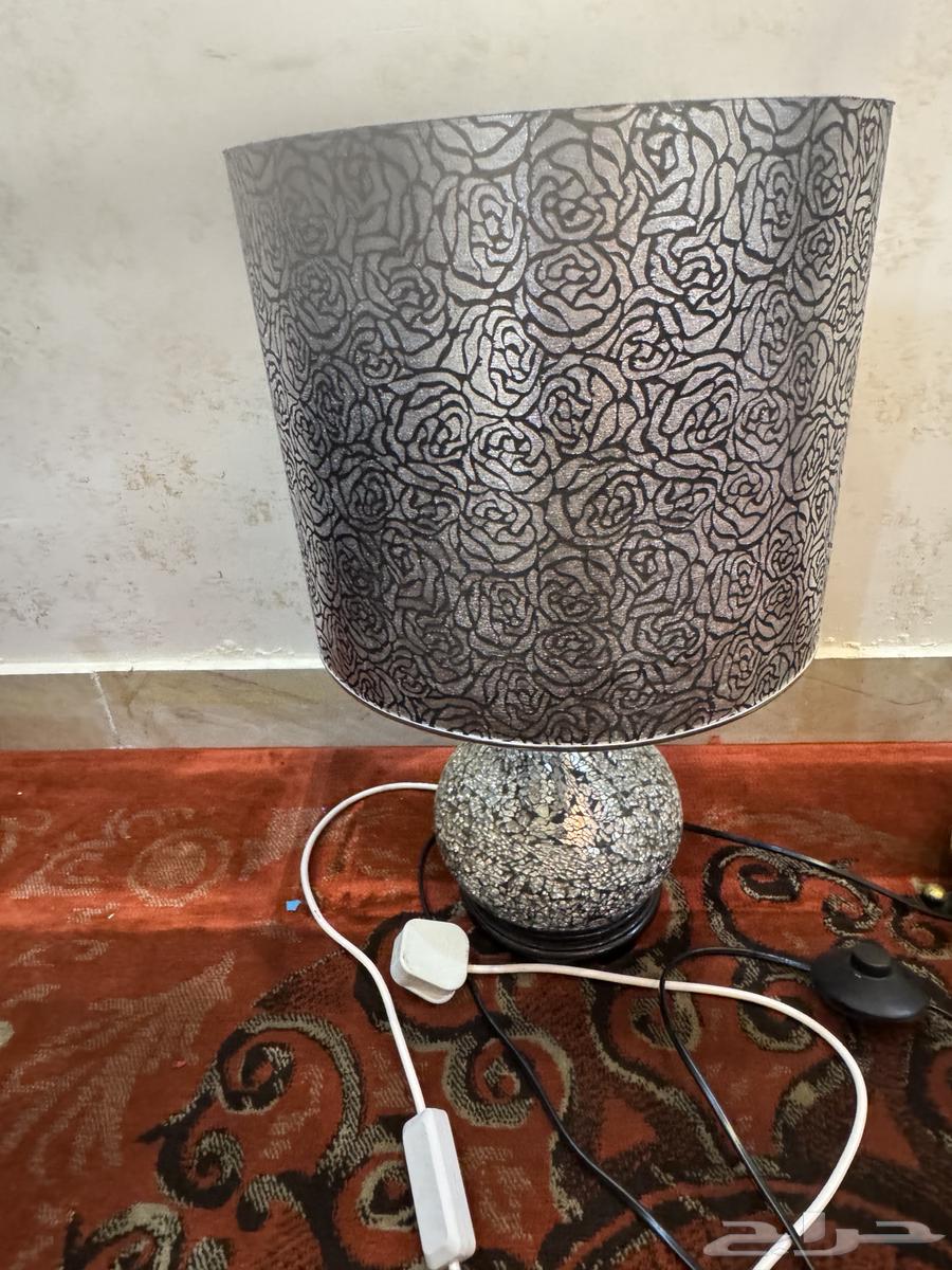 Furniture, chairs, and a 50-inch Samsung screen, lamps, tables, suction device64379443325571114