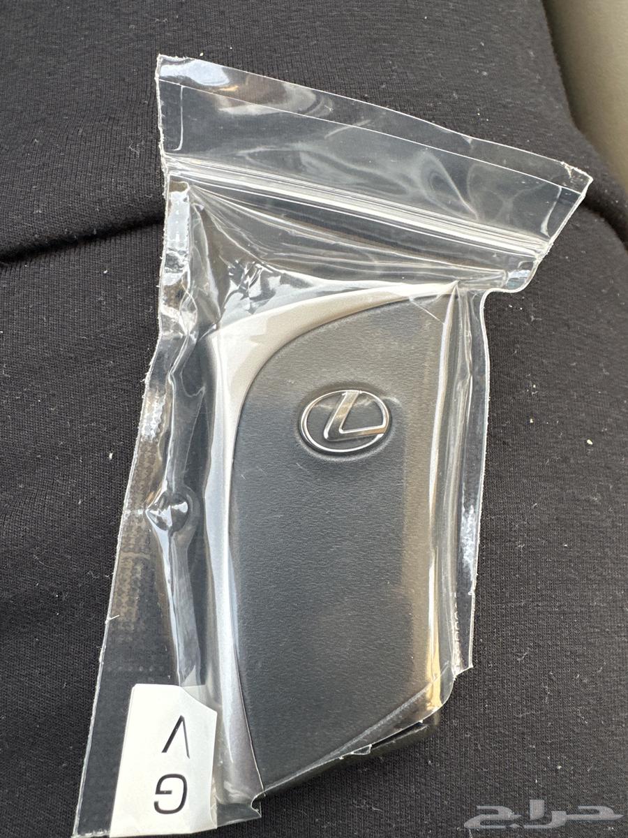 A new Lexus key that needs programming64531224566786110