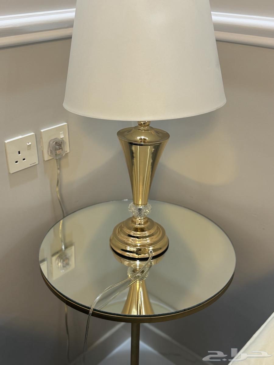 طاولات للبيع64387369296899111