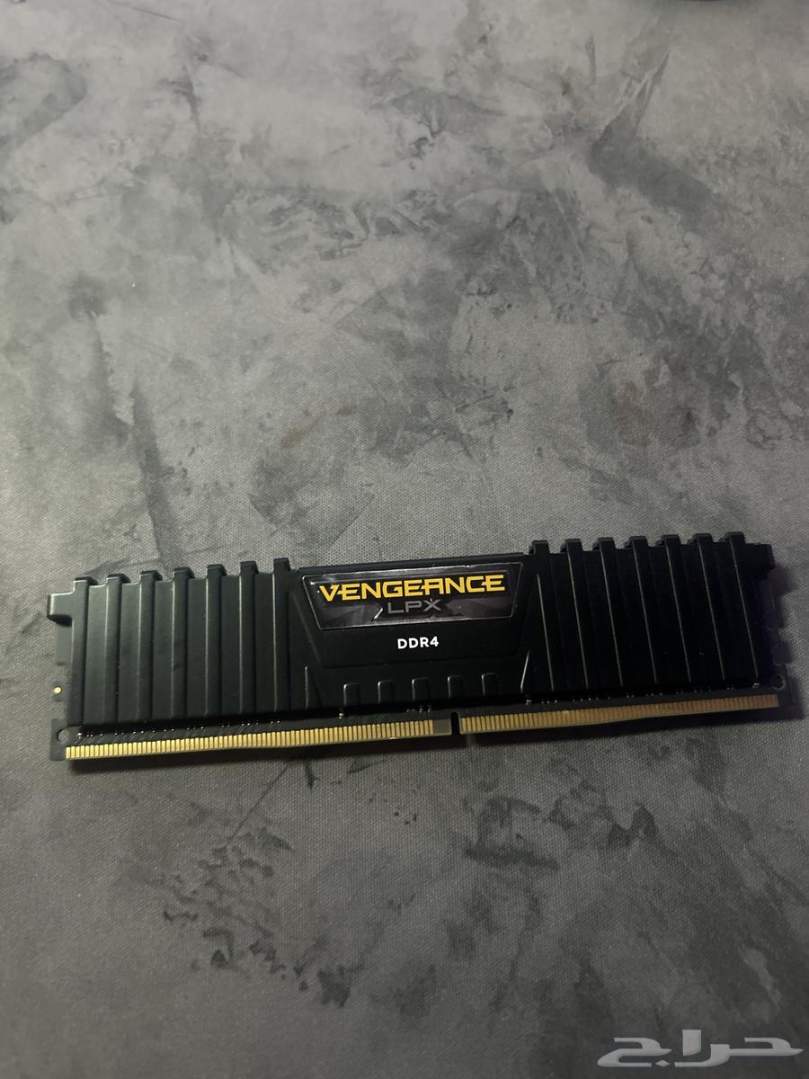 معالج i7-9700 مع مذربورد B365M-HDV   رامات 32 قيقا ddr464367959937154112