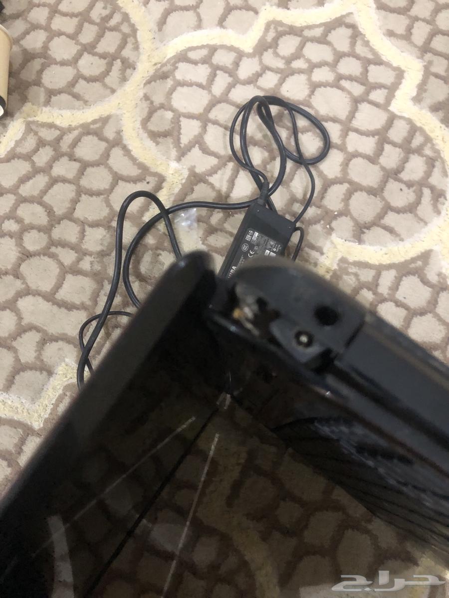 Laptop with broken screen, new and unused64388232036609111