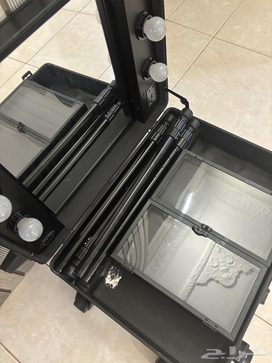 حقيبة مكياج64381425103617113