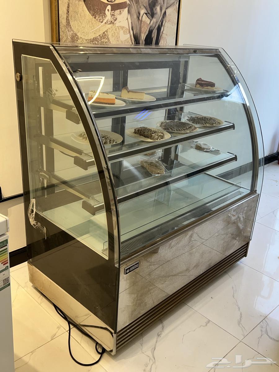 ثلاجة عرض شبه جديده64382541780610110