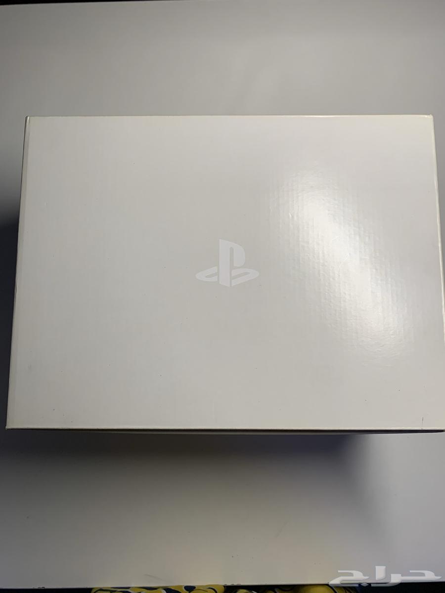 نظارة بلايستيشن VR نظيفة جدا  مع قطعة بلايستيشن 564388245567490111