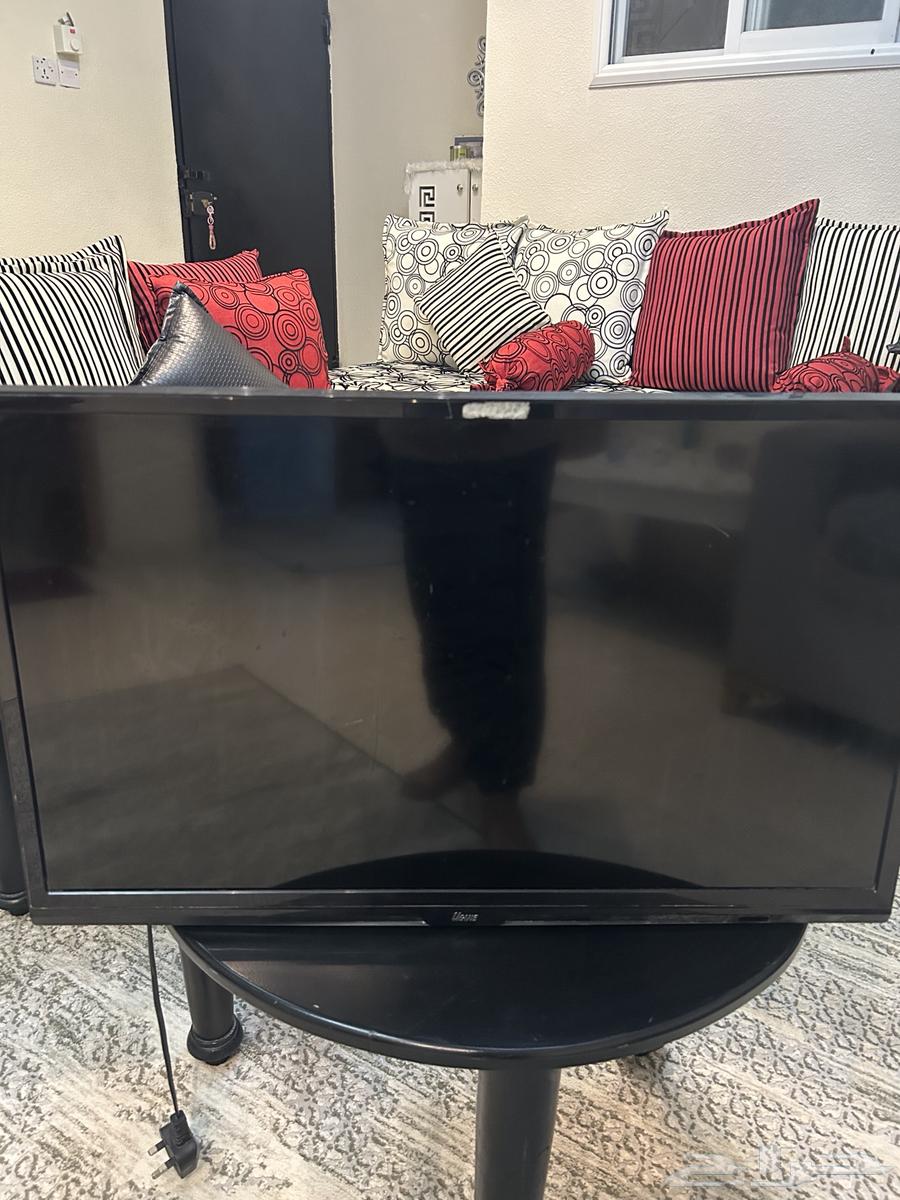 تلفزيون و كنب للبيع64391742442626111