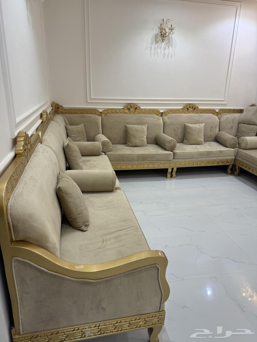 للبيع كنب مجلس متصل يسع 20 شخص و ستاره طاولات رخام64384925134849110