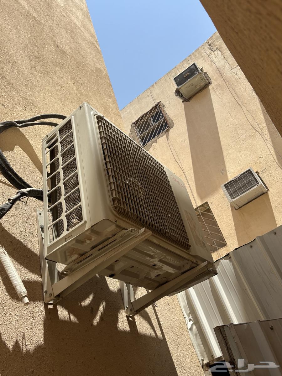 مكيف سبيلت مع مروحته64382114437250113