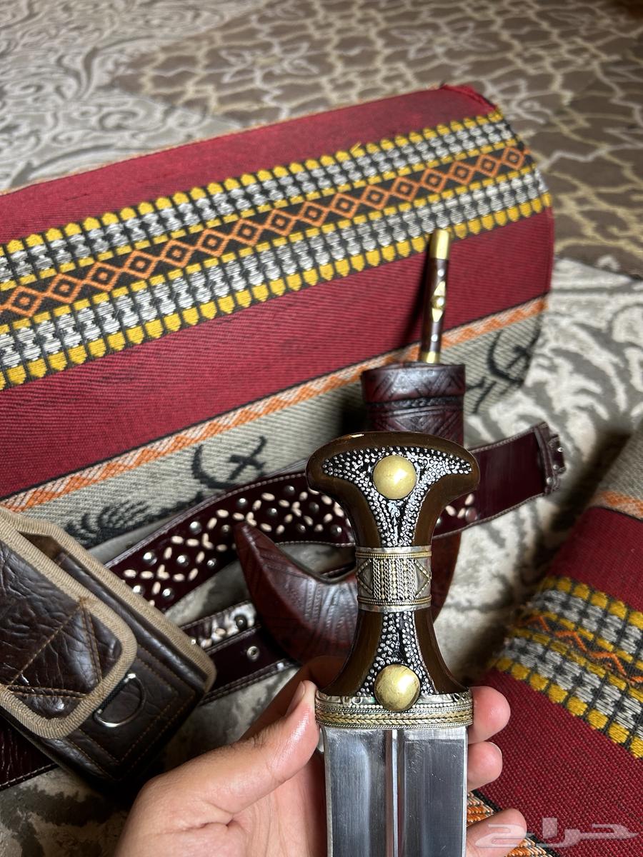 جنبيه نجرانيه قرن مصوعي فاخره   خاتم عقيق يماني كرزي مزعفر64381754326017113