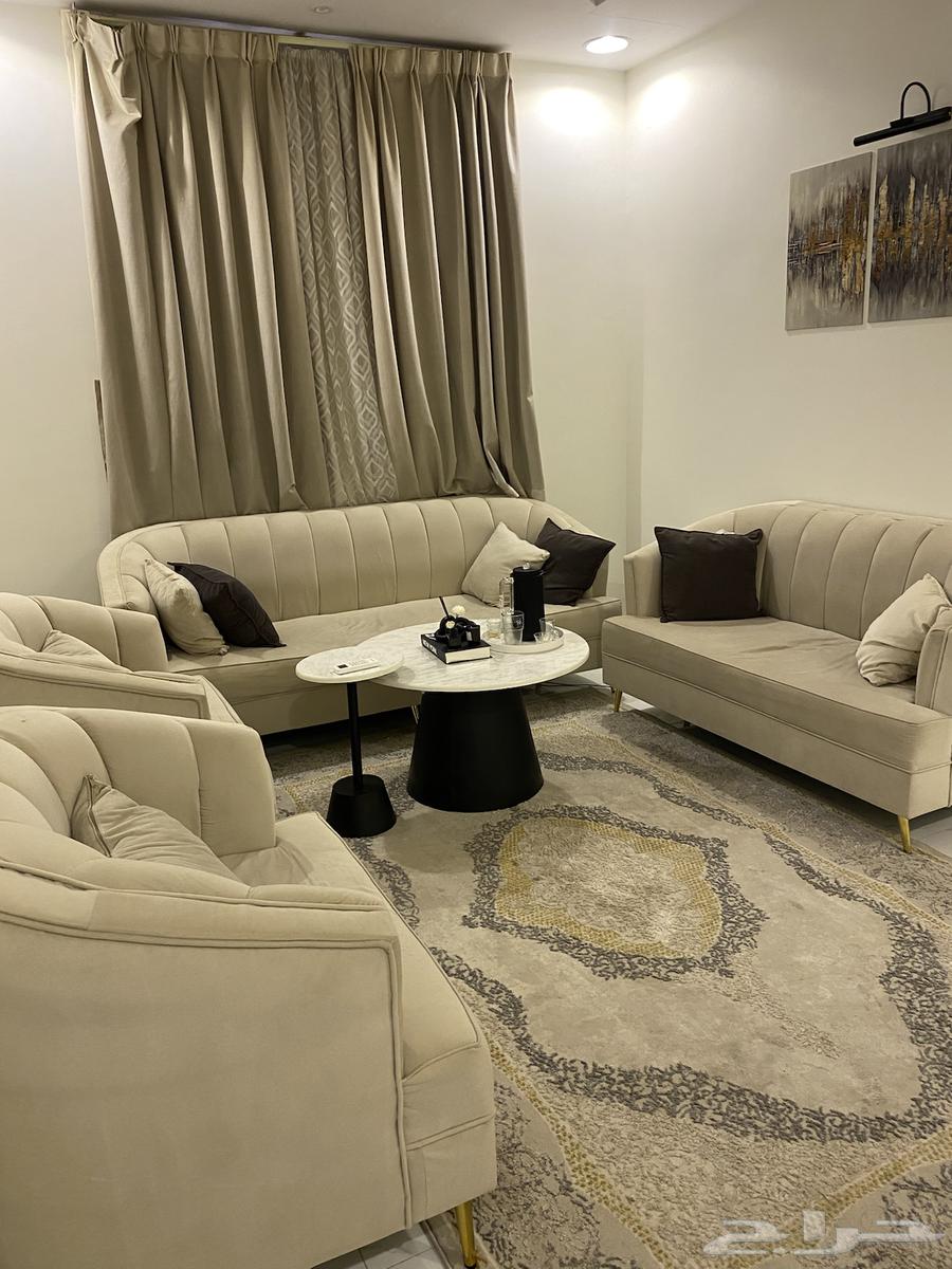 Sofa in excellent condition64388537058434111