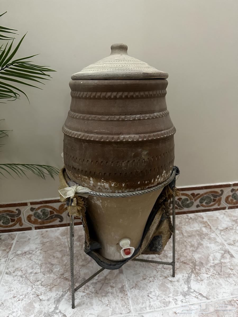 جرات ماء ( جرة ماء )64386388672514110