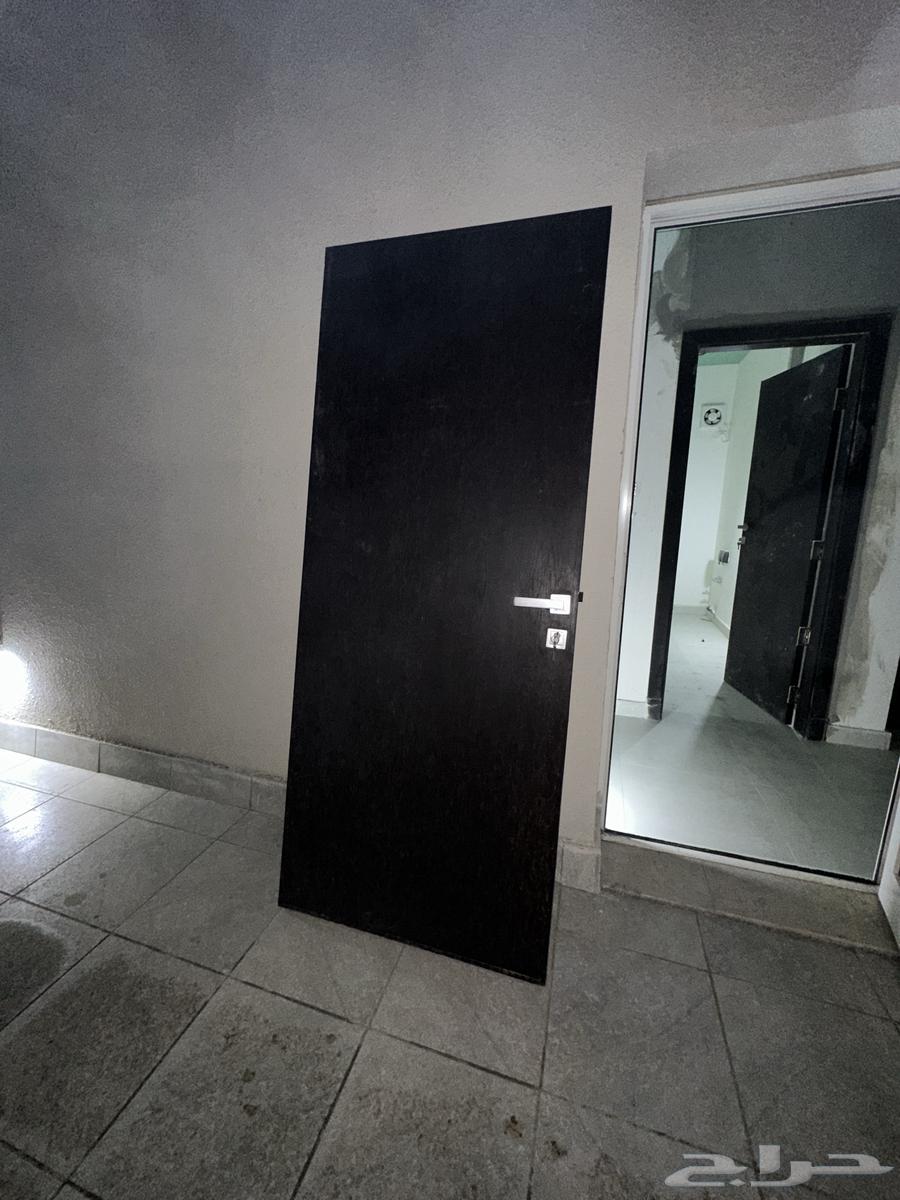 ابواب كامله للبيع جديده غير مستخدمه عدد 15 باب64387676458241110