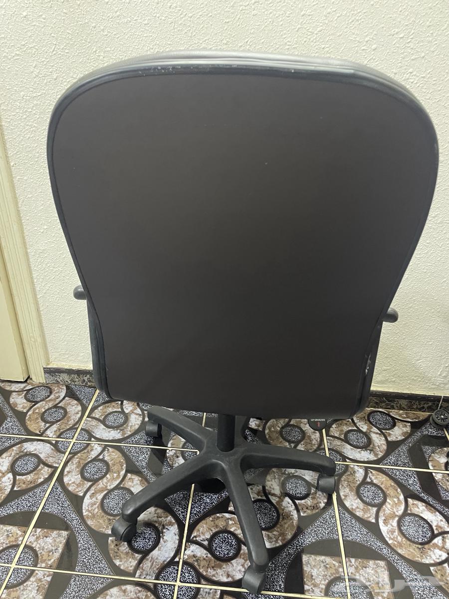 كرسي مكتبي متحرك شبه جديد64391962731649112