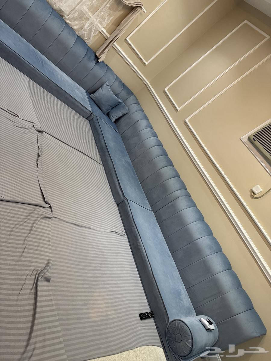 Floor seating with clean 5 by 4.5 mat64379341344641111