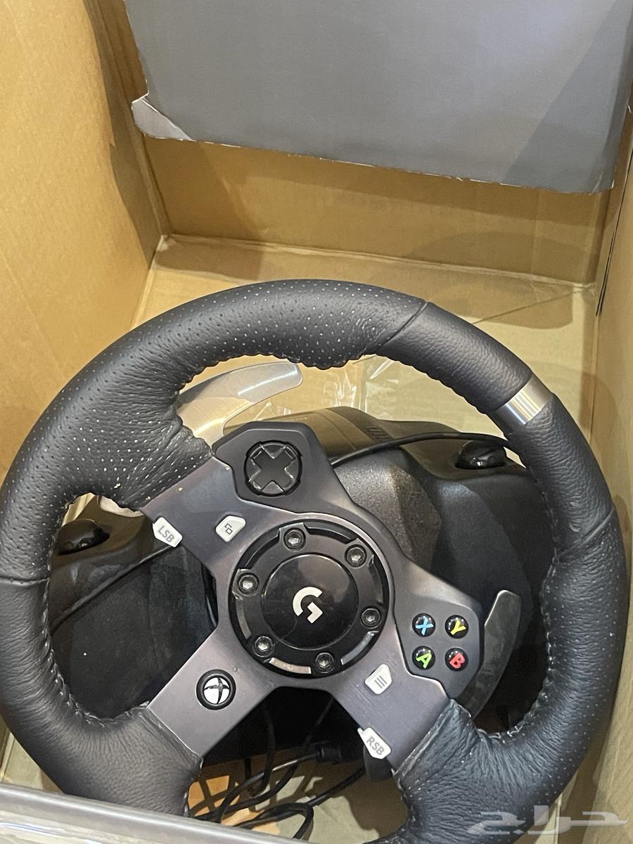 Xbox unused with its accessories64384591094658111