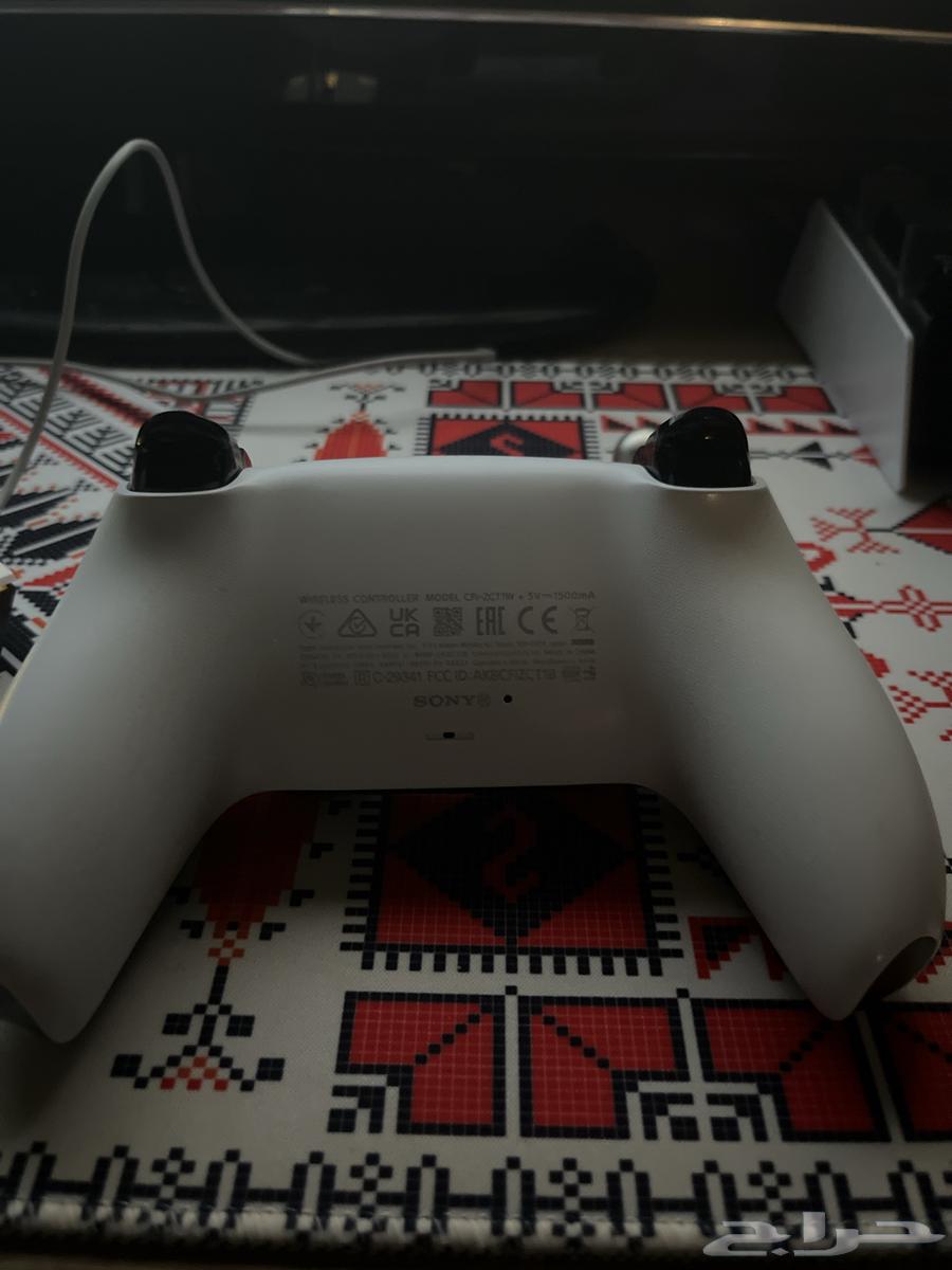 يد سوني فايف نضيفه احسن من الوكاله64381961764097111