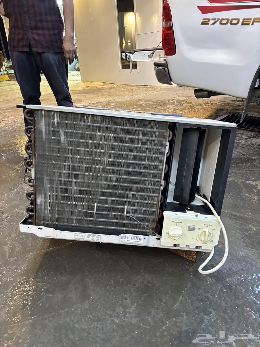 LG used air conditioner in perfect working condition64389336598787113