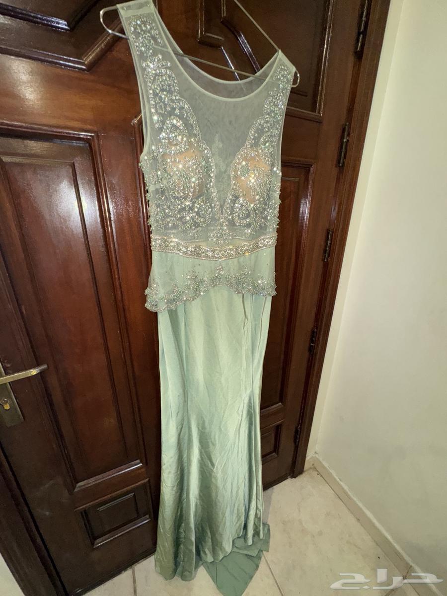 فساتين سهرة جديدة لم تلبس ابدا من محل معروف64391508532738112