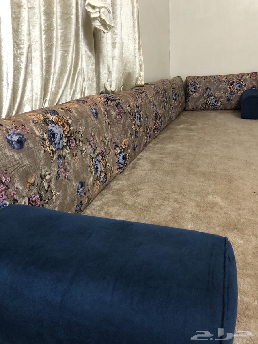 An Arabic majlis without backrest cushions, 15 pieces, and 5 cushions only64382500632963111