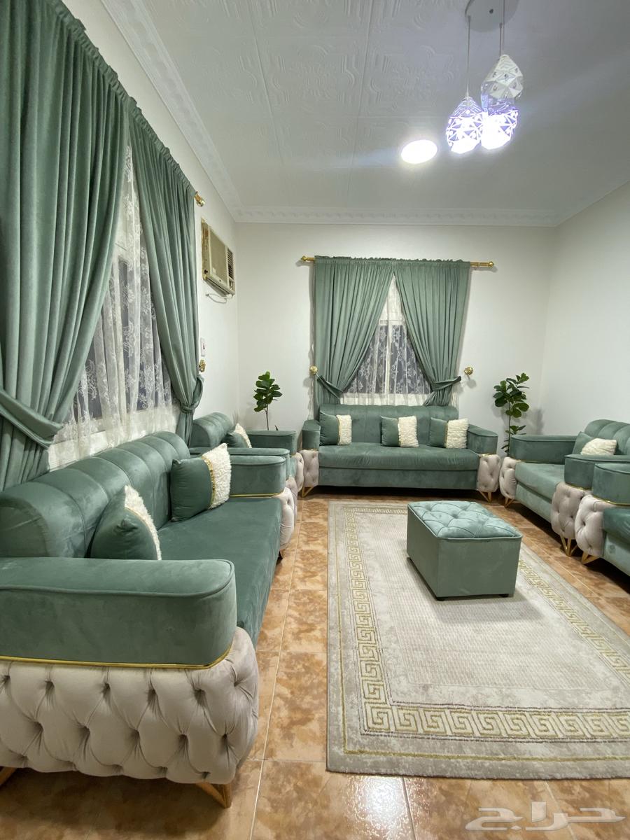 كنب مع الستاير والزوليه للبيع64377550040450113