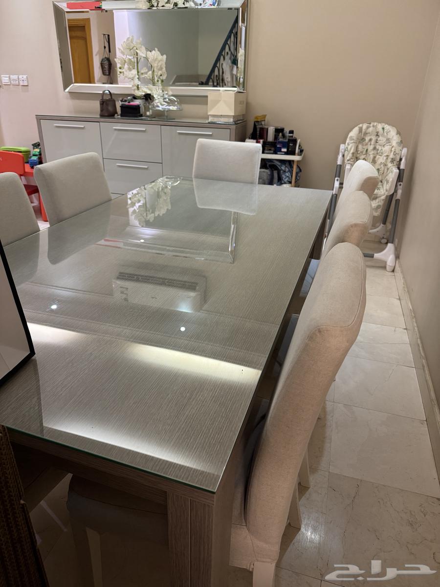 Dining table with 8 chairs - from Abiyat store64388564485121112