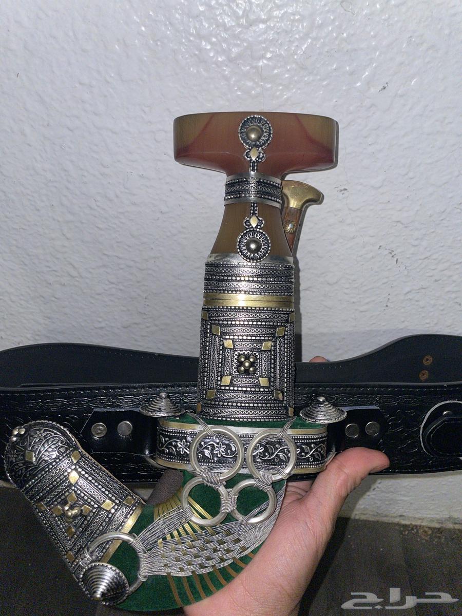 Huk Zeraf Red Vein Dagger64377535346690113