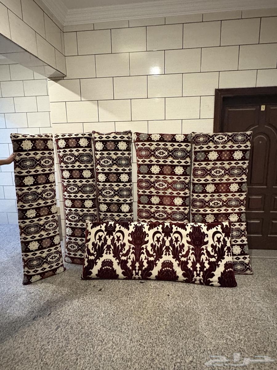 Clean rattan floor seating set consisting of 6 pieces with lightly used cushions64388949582595114