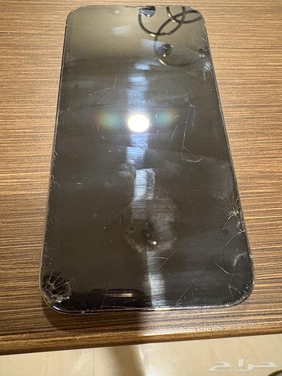 بيع جوال آيفون برو 1364385258236419110