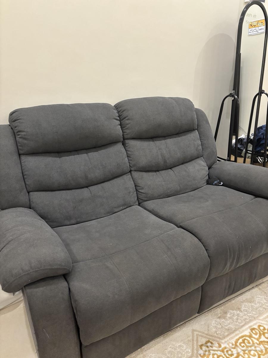 Clean recliner sofa64385648637569111