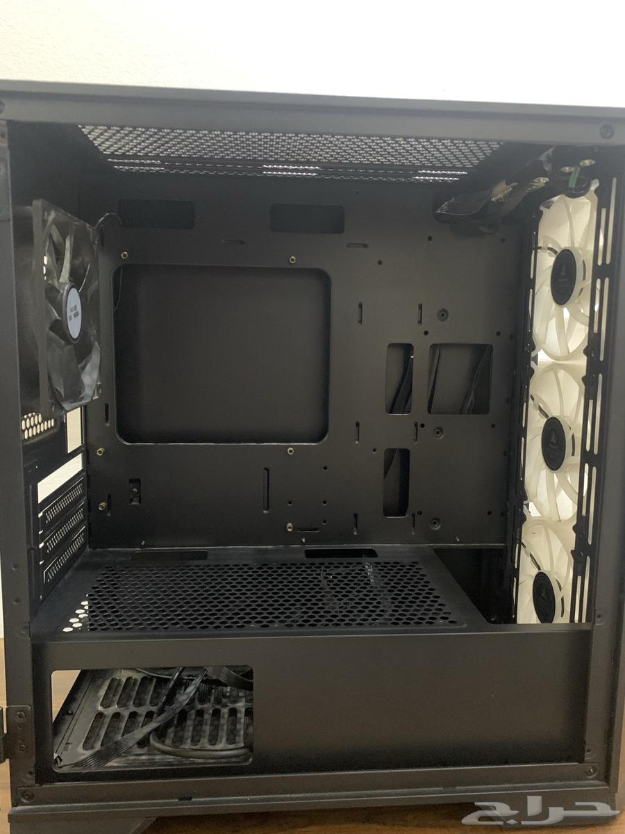 Empty PC Case64387076492290112