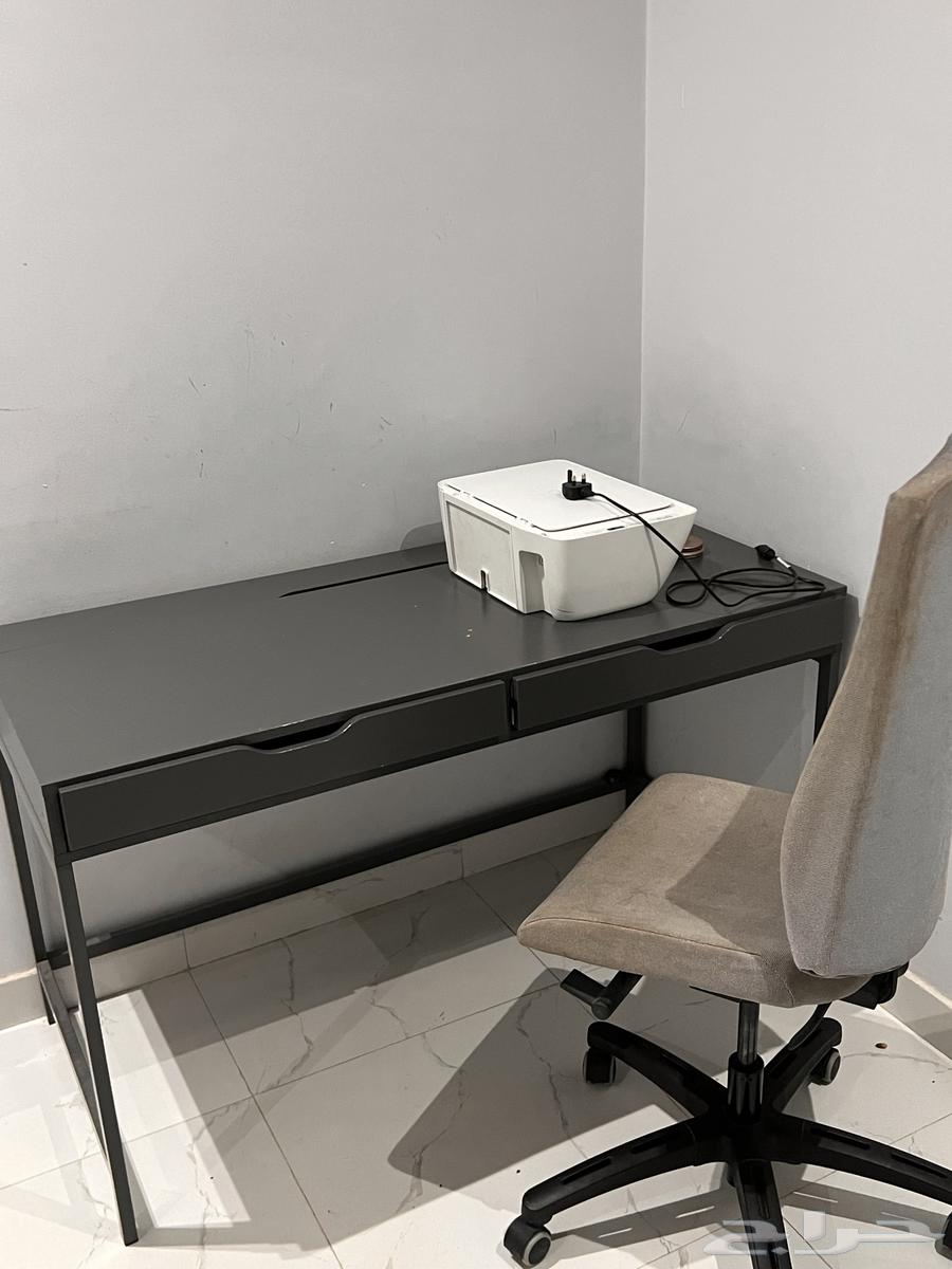 طاوله مكتب مع كرسي 200 ريال64388976740610111