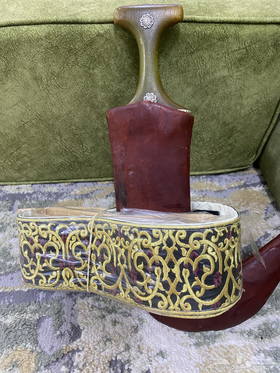 صنعاني قرن سيمت ب400 والبيع قريب64389128065154111