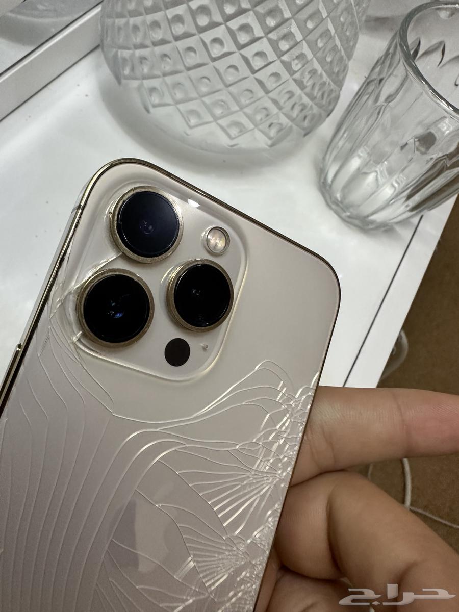 ايفون 13برو نضيف ما دخل صيانه ابدا  وكلشي موضح بالصوره64389474424705111