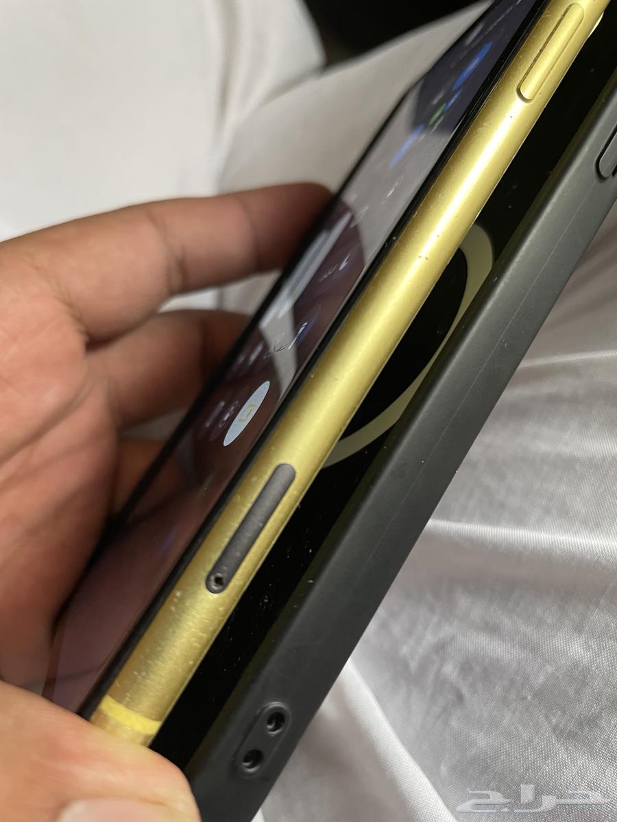 ايفون 11 للبيع64384341587585111