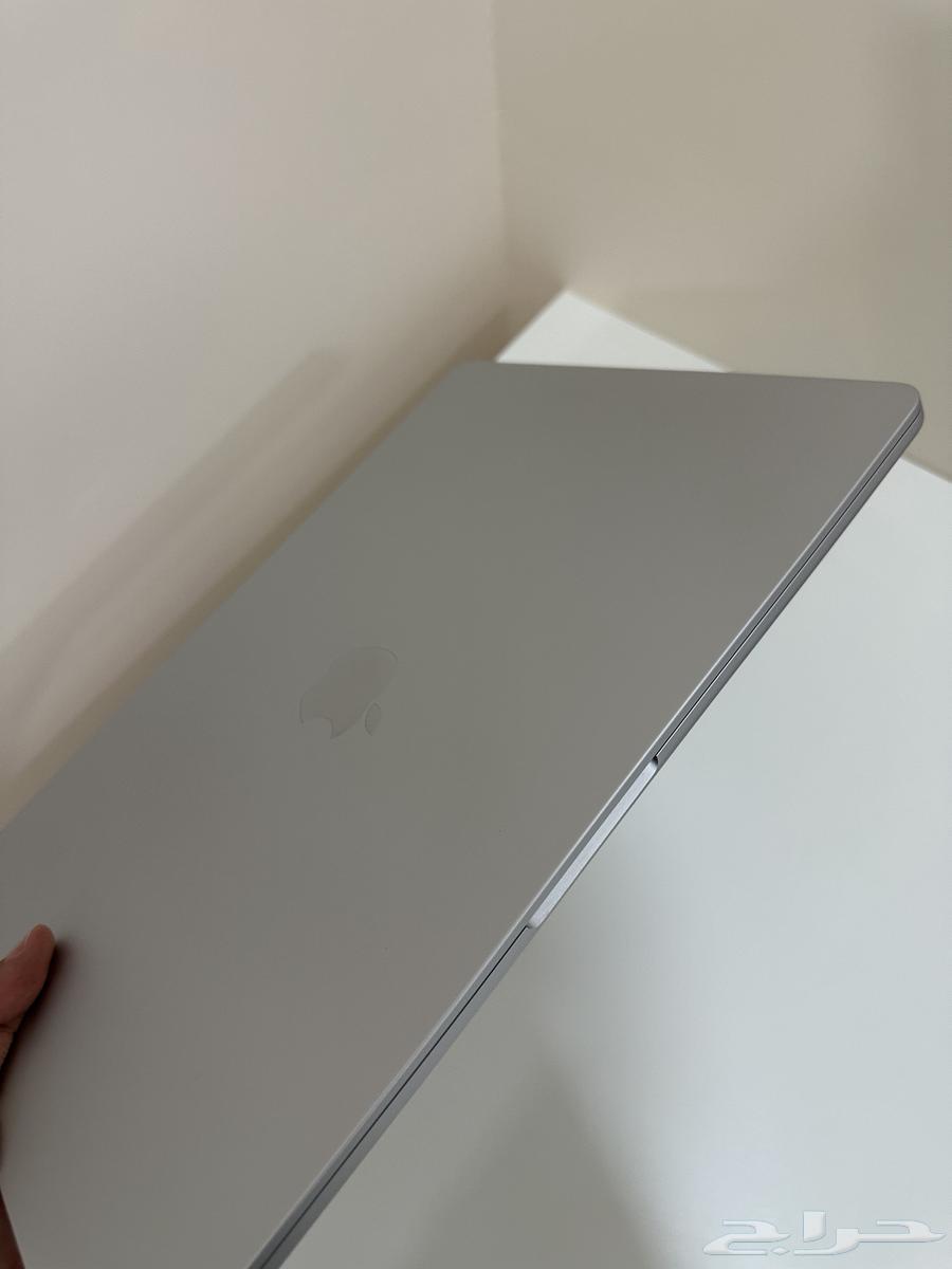 ماك بوك اير 2024 استخدام نظيف M3   15 inch  512 GB64382610923011111