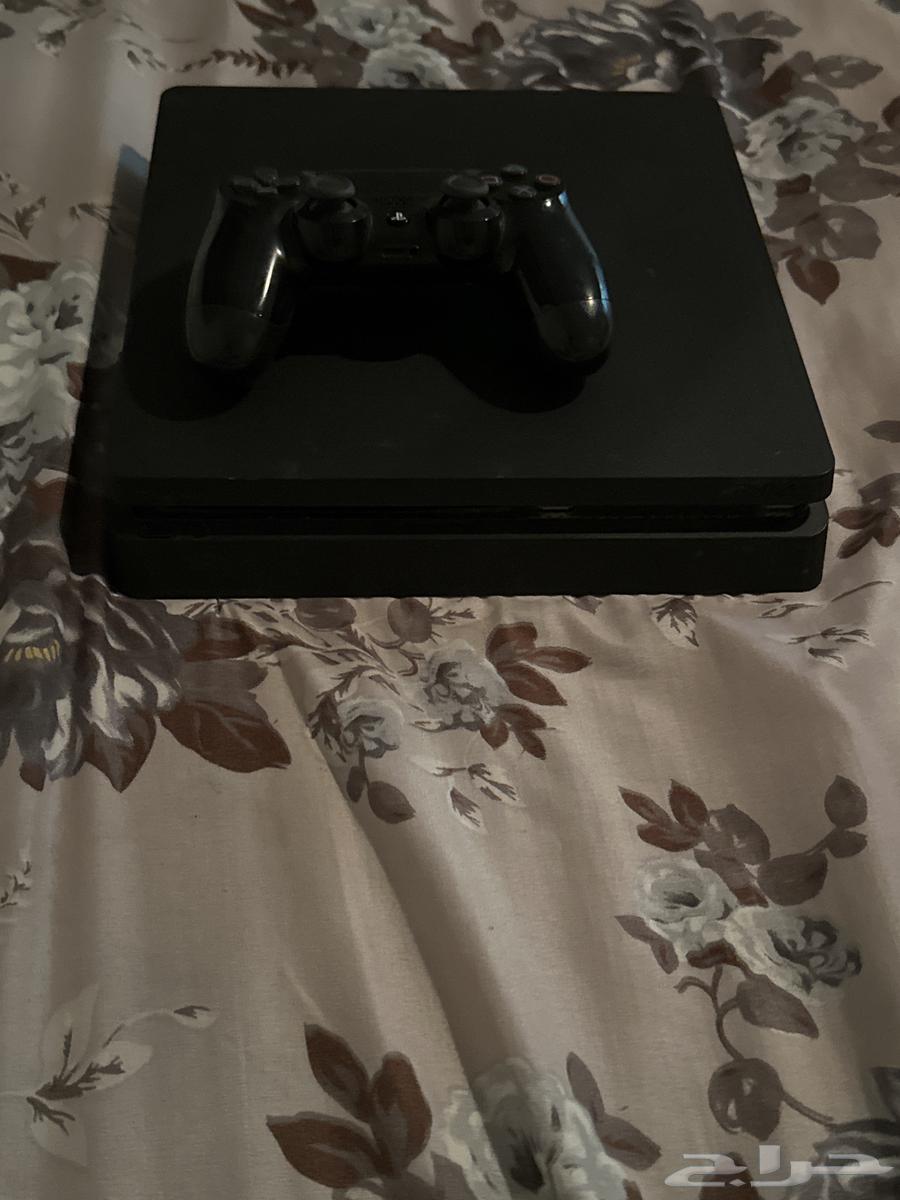 Sony 4 new, used for 8 months, with code strip64388894745731110