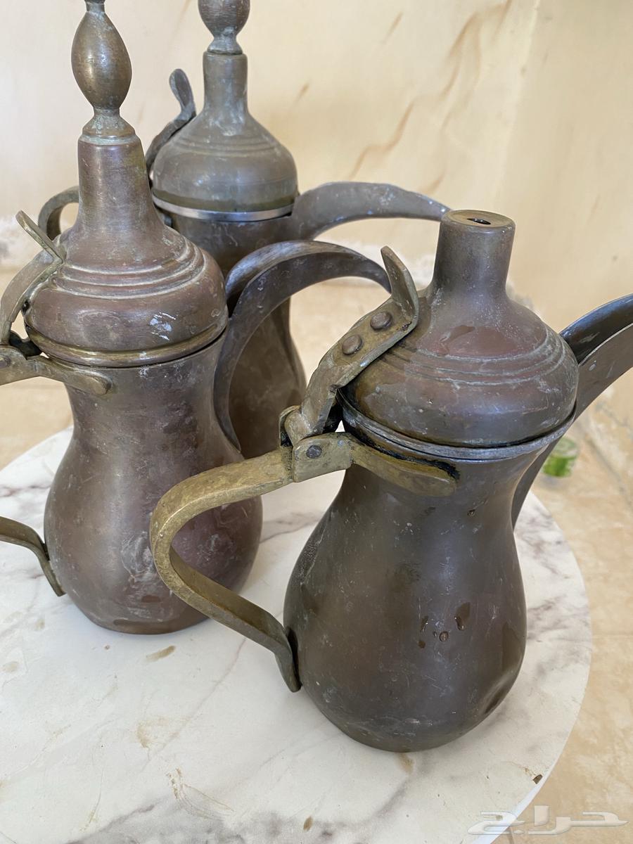 دلال للبيع64384521193603113