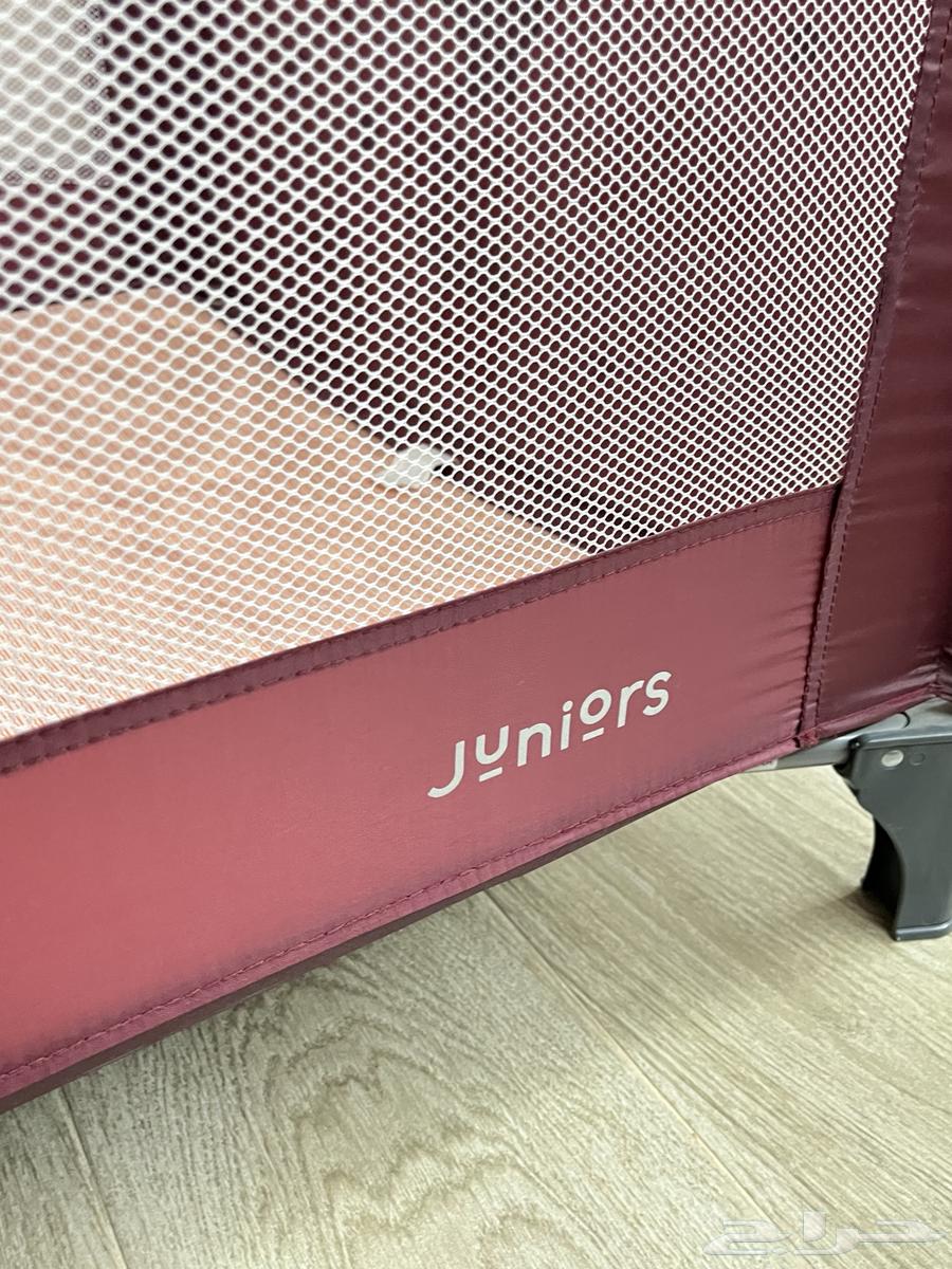 سرير اطفال ومحبس قابل للتسفيط بحاله ممتازه64377389398146113