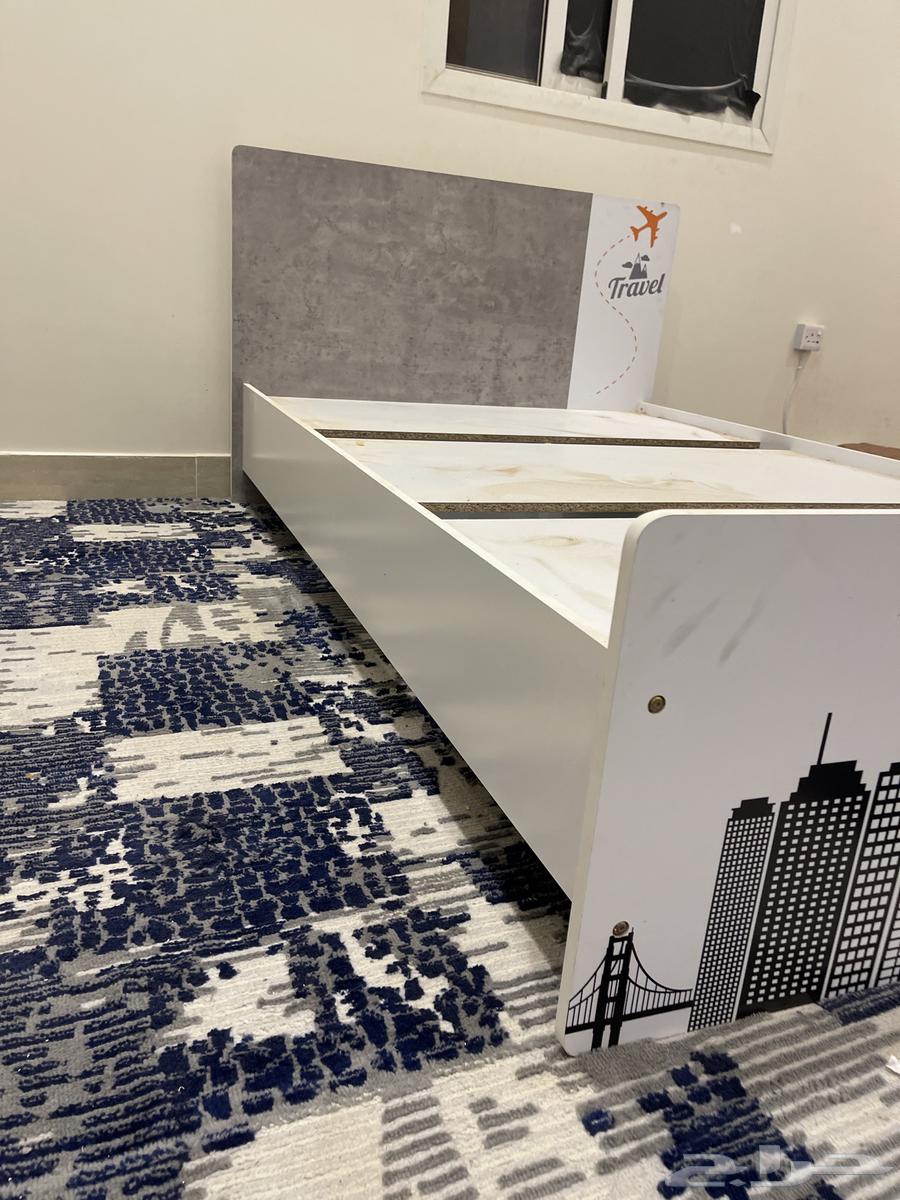 سرير للبيع64378076341761111